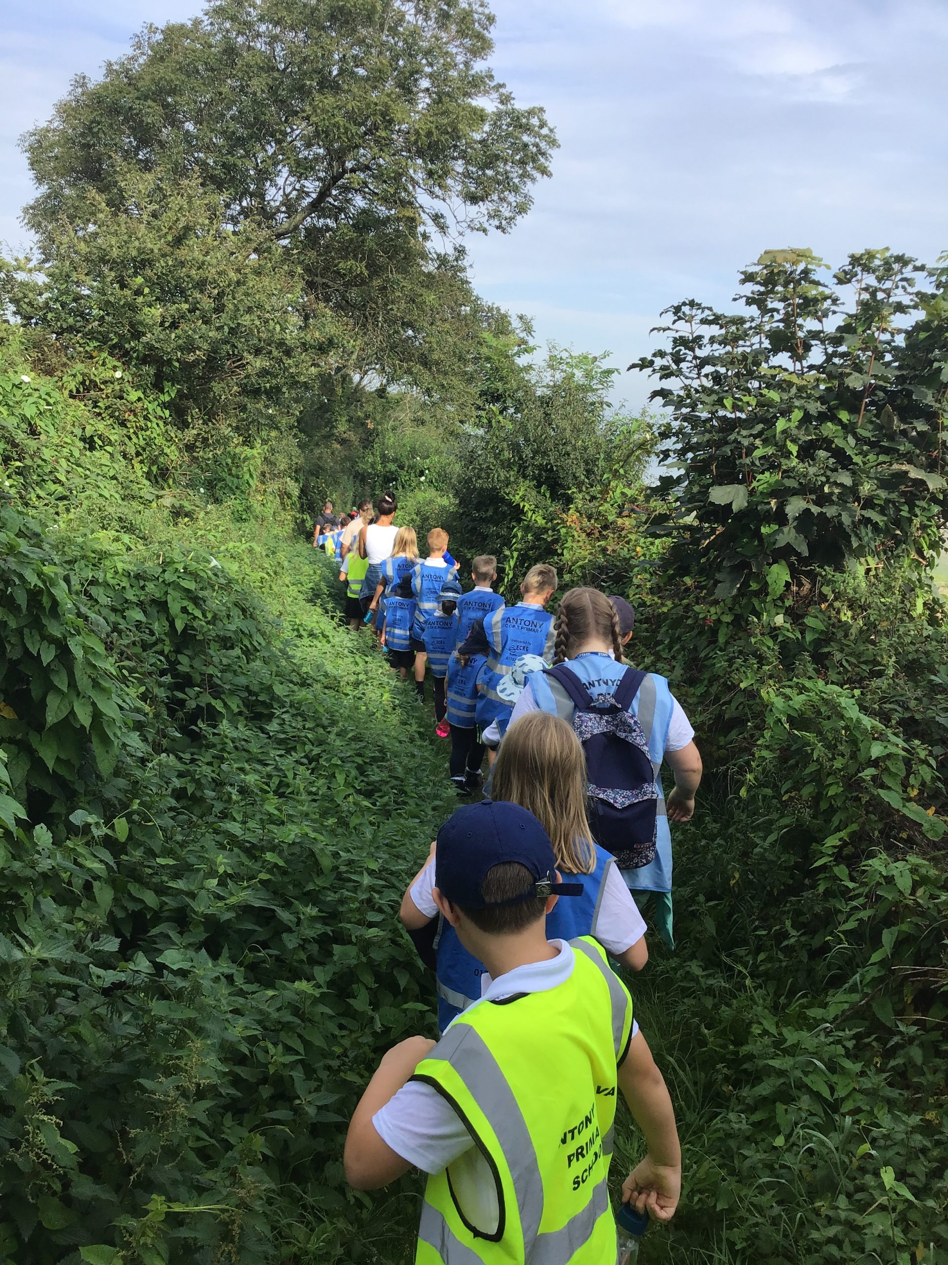 Antony school children walking along on the Wacker trail